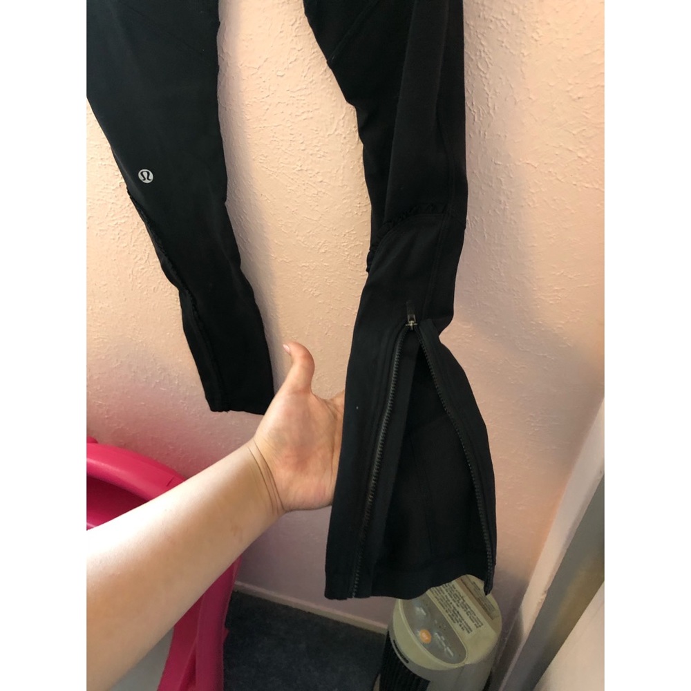 Lululemon black leggings
